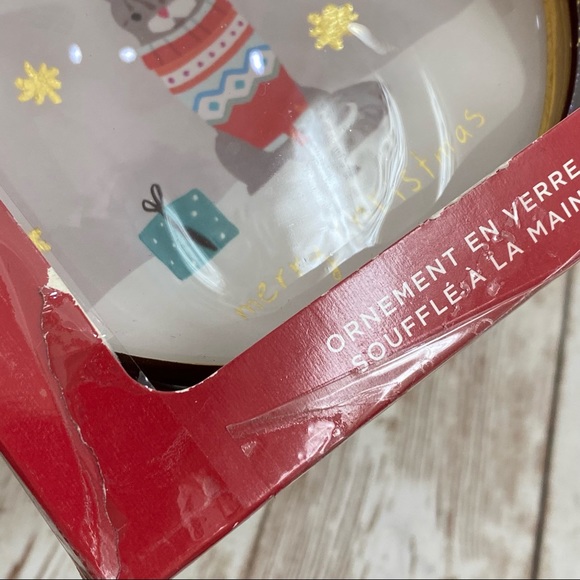 Merry Christmas Handblown Cat Holiday Ornament - Picture 13 of 13